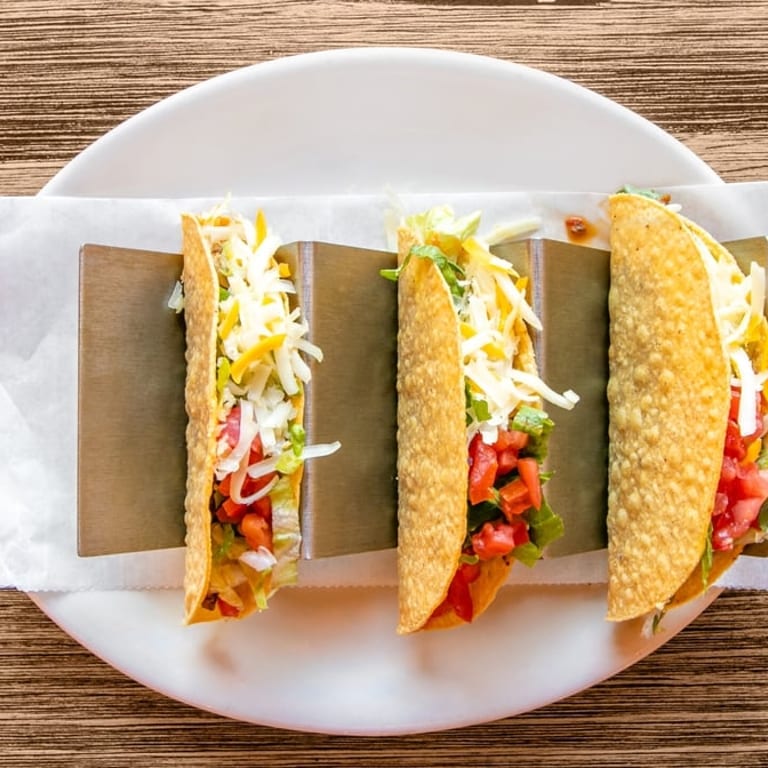 Fresh Seafood Delights: Tacos, Burritos, and More